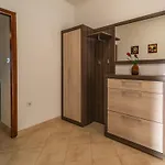 Susy Διαμέρισμα Πούλα
